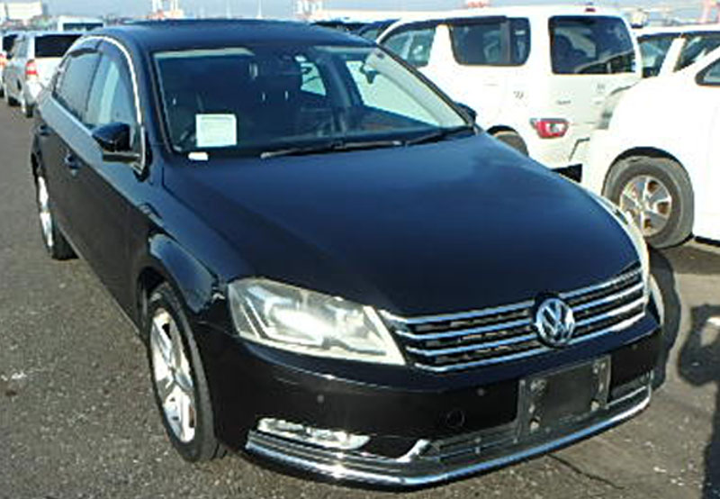 Volkswagen / PASSAT  2012